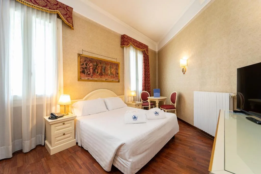 Camera Comfort Matrimoniale/Doppia con Letti Singoli — Hotel Terme Roma