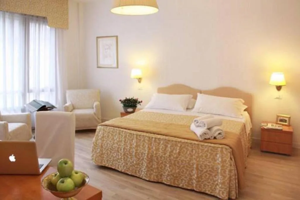 Camera Deluxe (2 Adulti + 1 Bambino) — Residenza Giacomuzzi