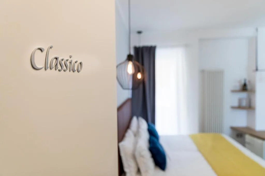 Deluxe Room — Benaco36