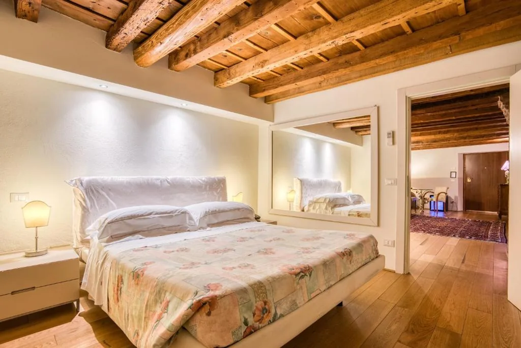 Camera Deluxe — Boutique Hotel Scalzi – Adults Only