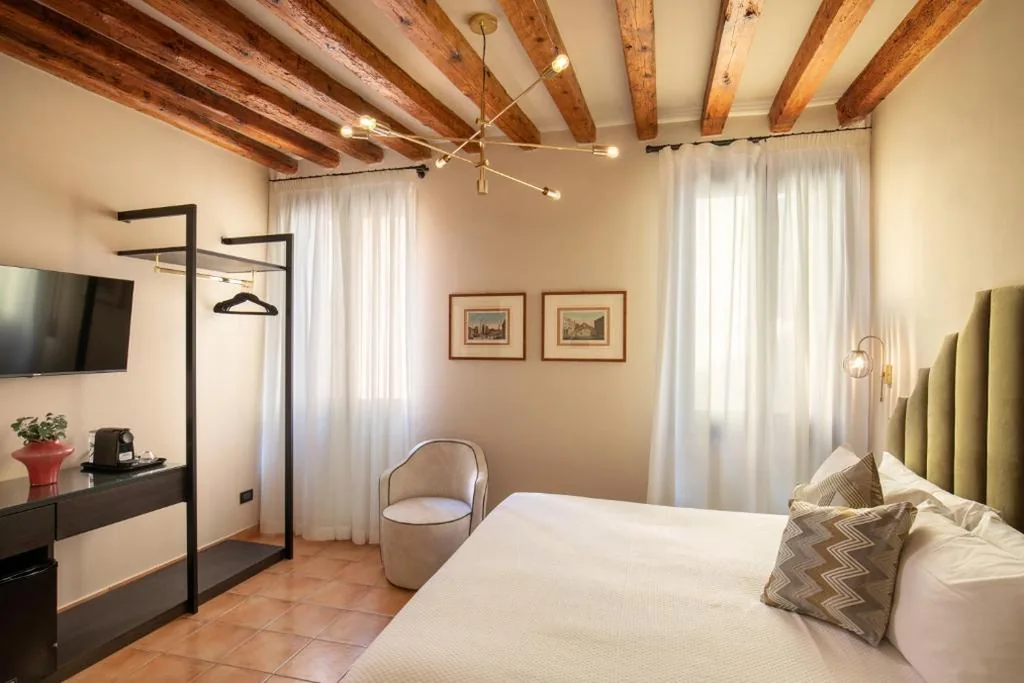 Deluxe Room — Daplace – Antica Casa Coppo 1