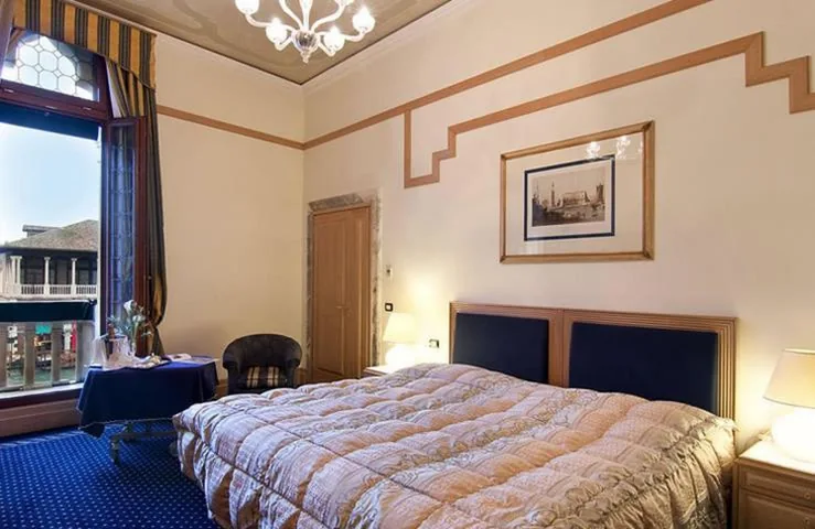 Camera Deluxe Doppia con Letti Singoli con Vista Canale — Foscari Palace