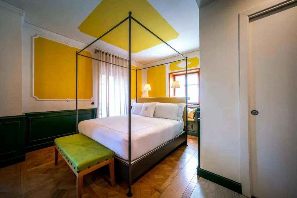 Camera Deluxe Emotion — Ambra Cortina Luxury&Fashion Hotel