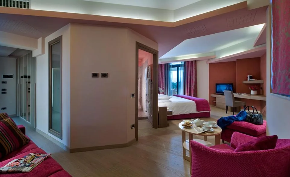 Deluxe Room — Esplanade Tergesteo – Luxury Retreat
