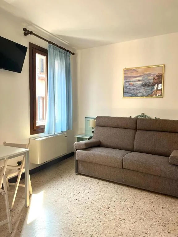 Camera Deluxe — Guesthouse Ca’ San Marcuola 2