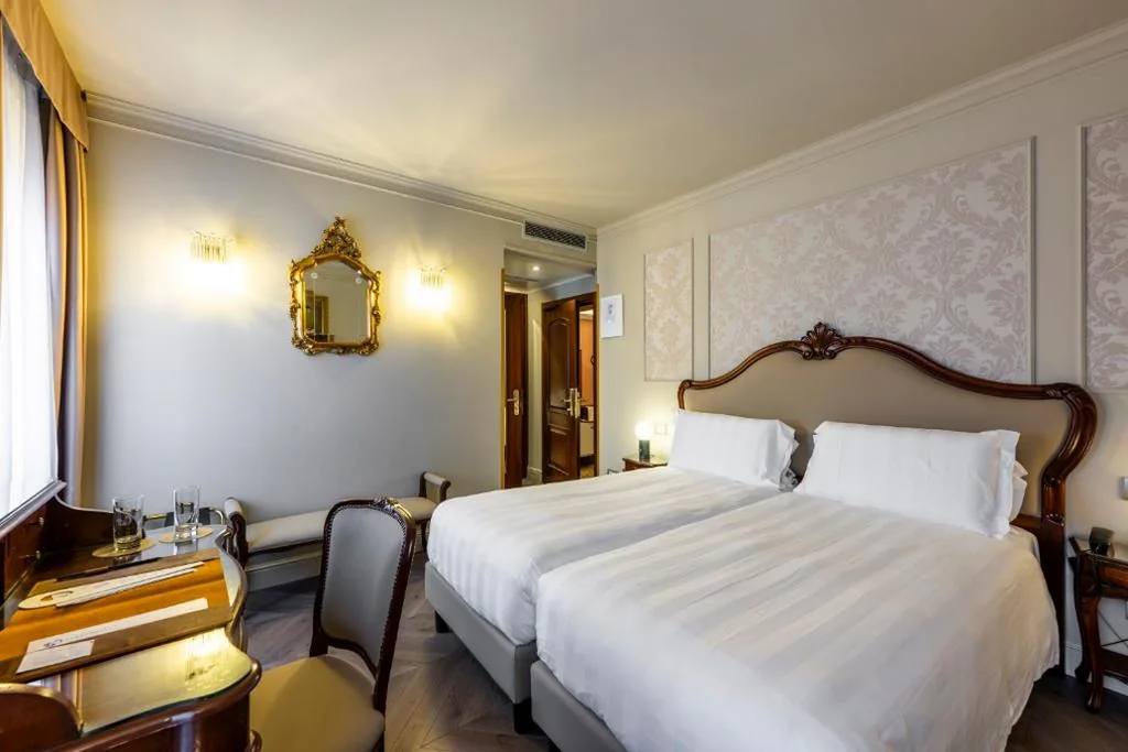 Camera Deluxe — Hotel Colombina