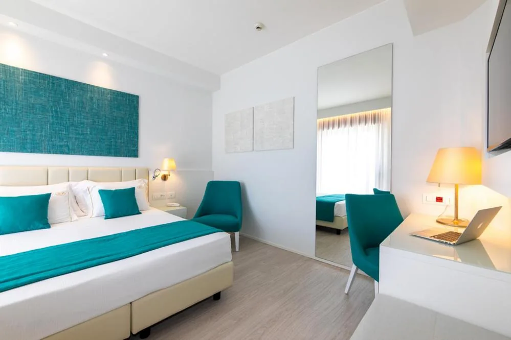 Deluxe Room — Hotel Imperia