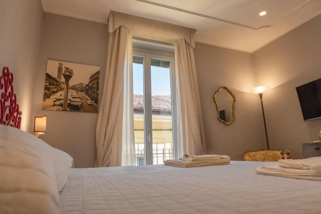Deluxe Room — La Nuova Corte Rooms