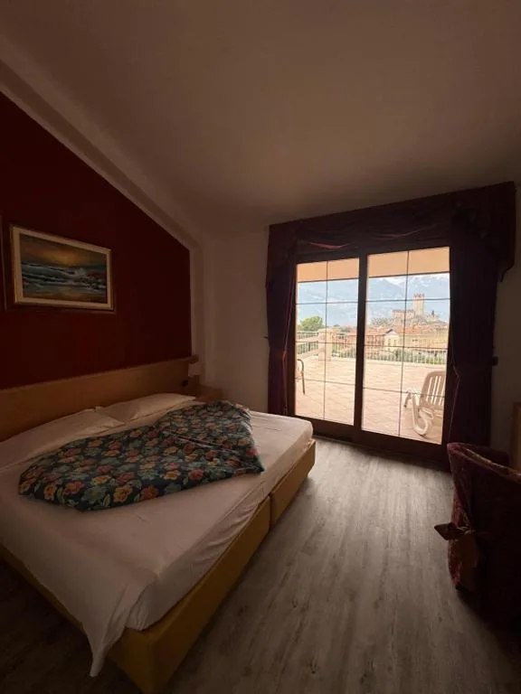 Deluxe Double or Twin Room — Hotel Alpi