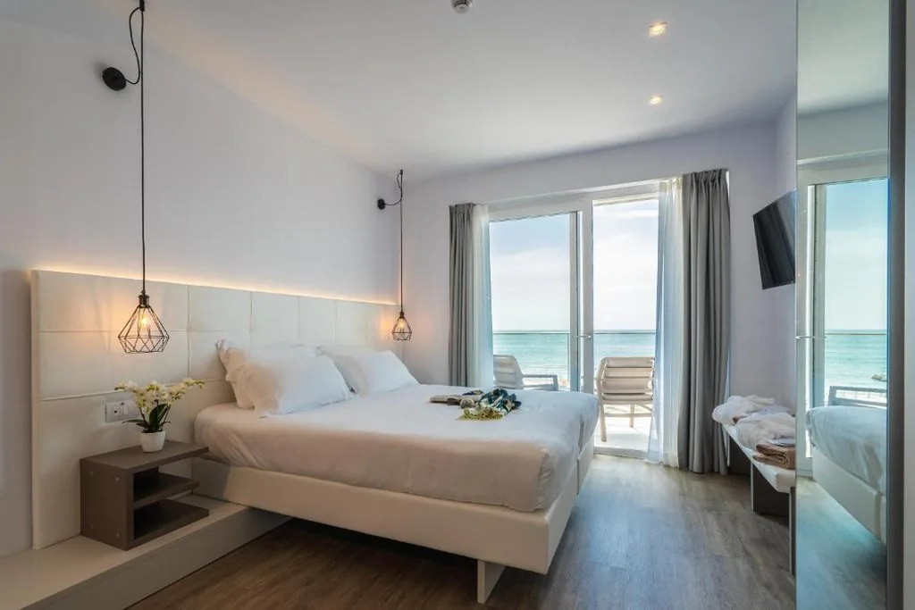 Deluxe Double or Twin Room with Sea View — Hotel Elite