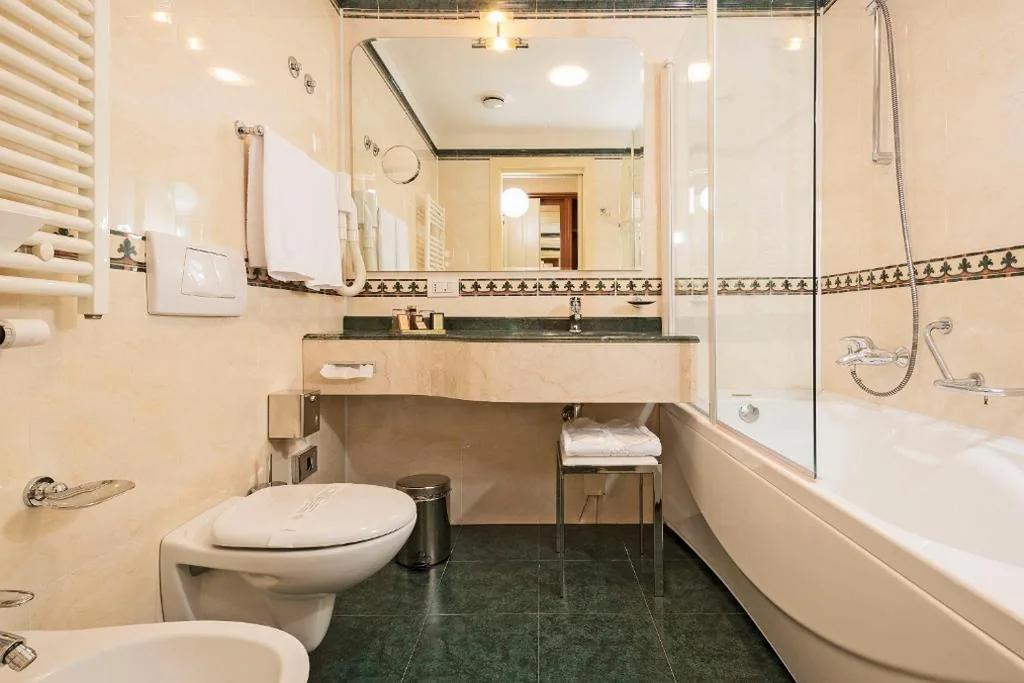 Deluxe Double or Twin Room — Hotel Maggior Consiglio
