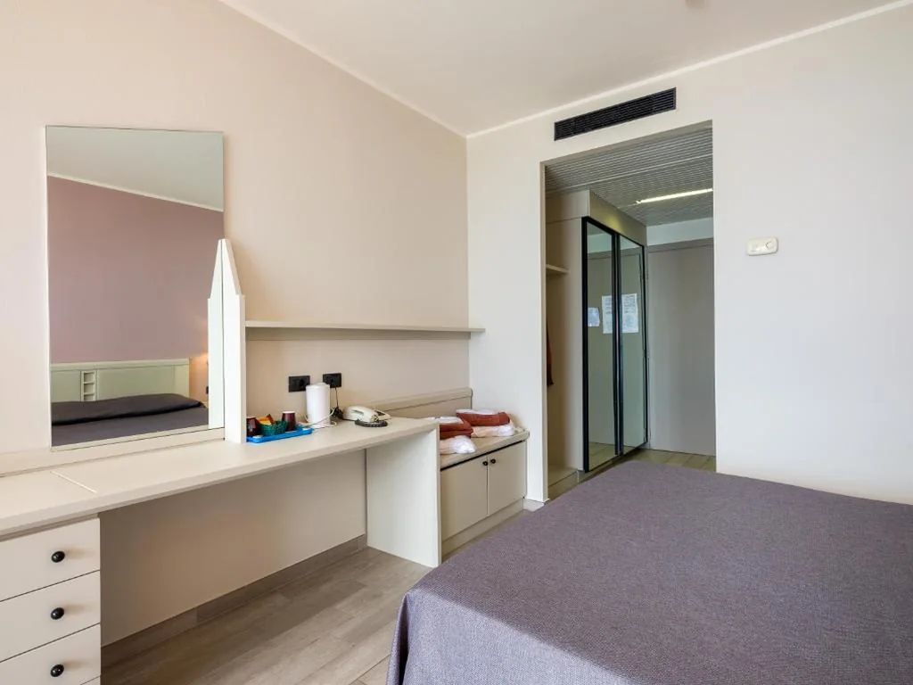 Camera Deluxe Matrimoniale/Doppia con Letti Singoli con Vista Lago — Hotel San Pietro