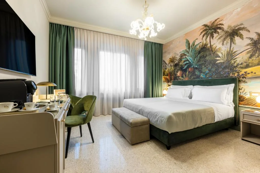 Camera Deluxe Matrimoniale/Doppia con Letti Singoli — Hotel Villa Viridia