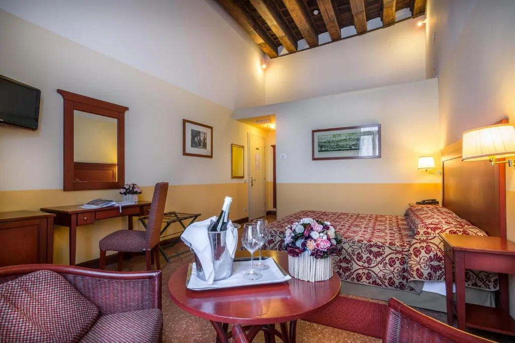 Camera Deluxe — Palazzo Marcello Hotel Al Sole