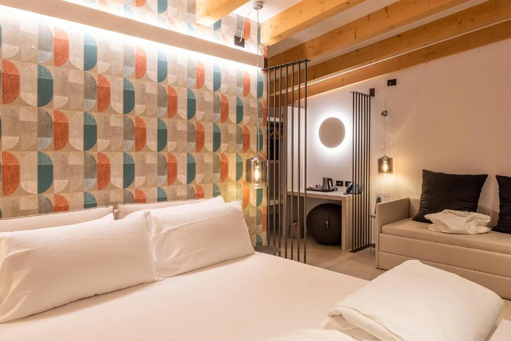 Camera Deluxe — Relais Limonaia – Suites & Garden SPA