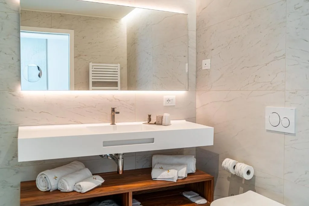 Deluxe Room — THE ONE CAORLE – Hotel & Apartments