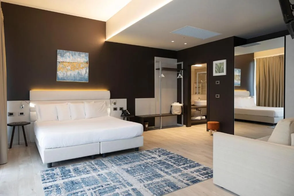 Deluxe Room — Vision Hotel
