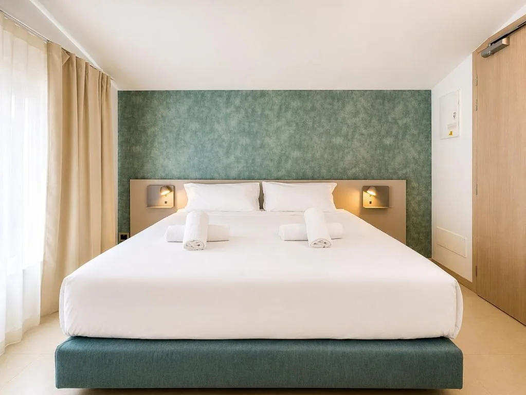 Camera Deluxe — ZEST Rooms VERONA
