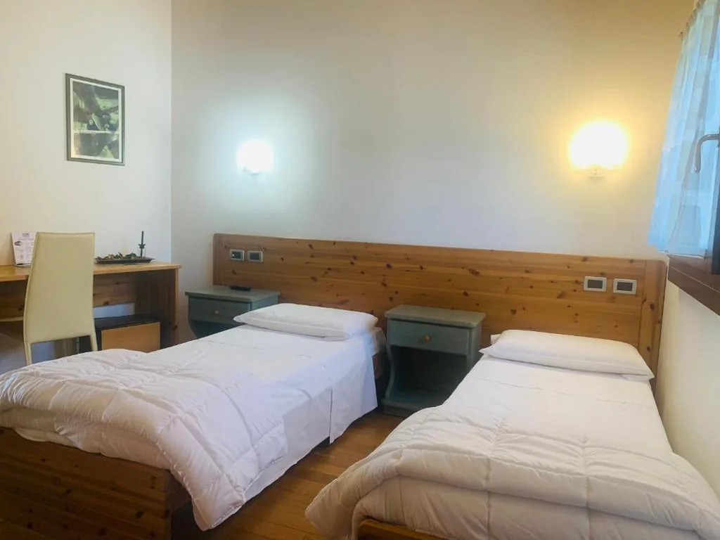 Twin Room — Albergo Torre