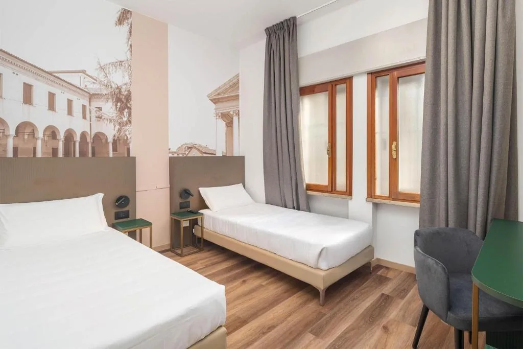 Camera Doppia con Letti Singoli — B&B HOTEL Treviso Al Fogher