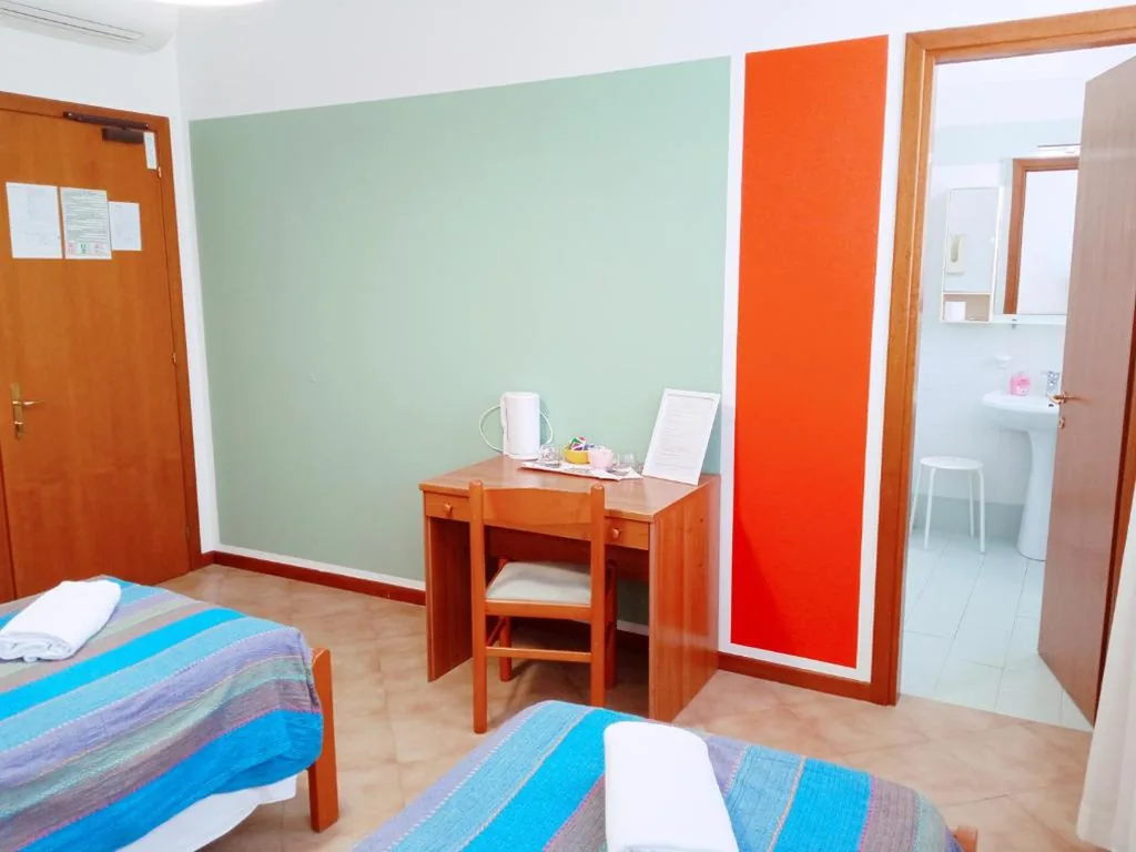 Twin Room — Casa Accademia