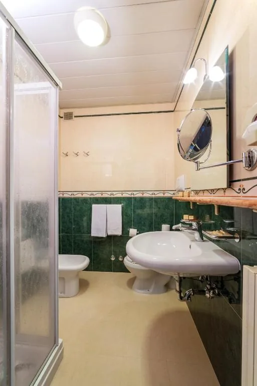 Camera Doppia con Letti Singoli con Balcone — Hotel Apollo Terme