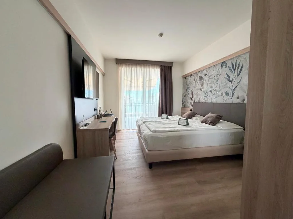 Camera Doppia con Letti Singoli con Vista Lago — Hotel Villa Letizia