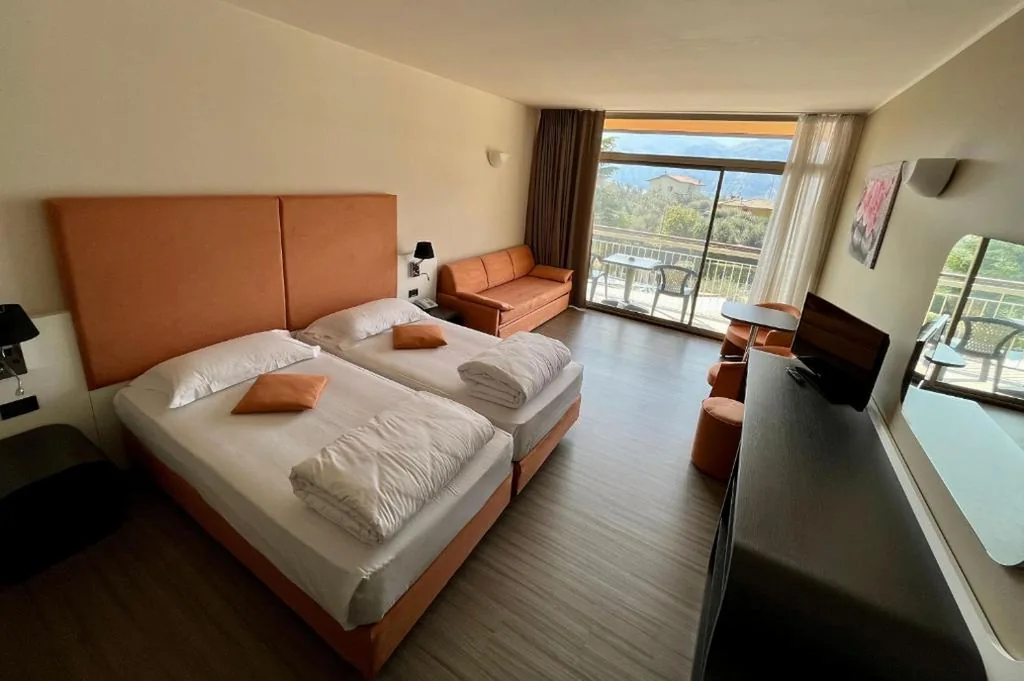 Camera Doppia con Letti Singoli Design — Majestic Palace