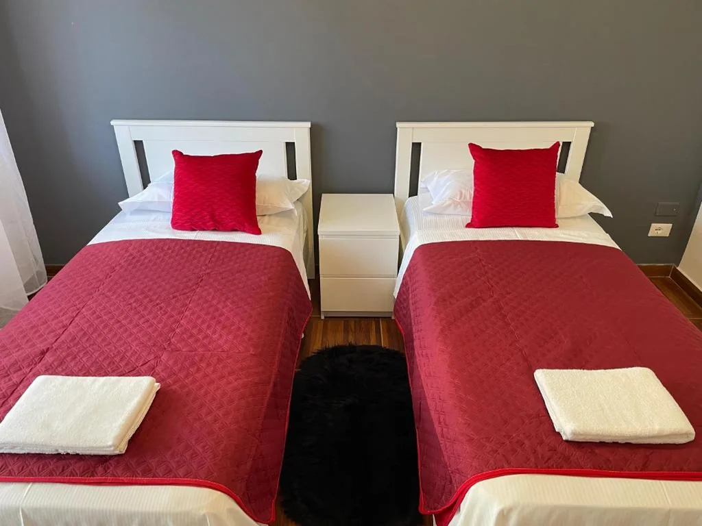 Camera Doppia con Letti Singoli e Bagno in Comune — Venetian Breeze
