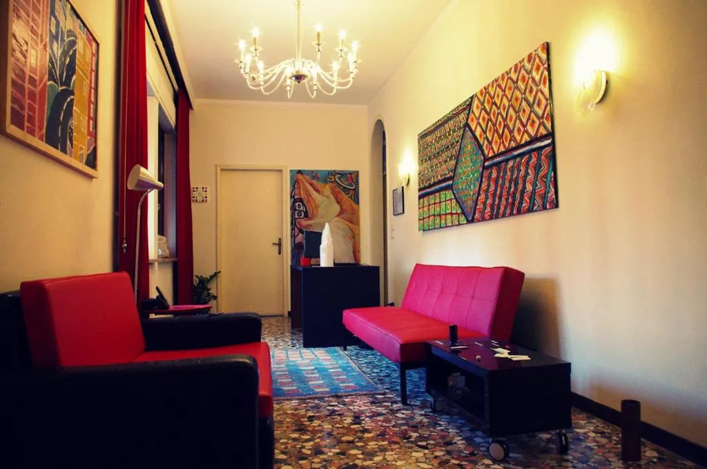 Camera Doppia con Letti Singoli e Bagno in Comune — Venice Rainbow Apartment San Marco