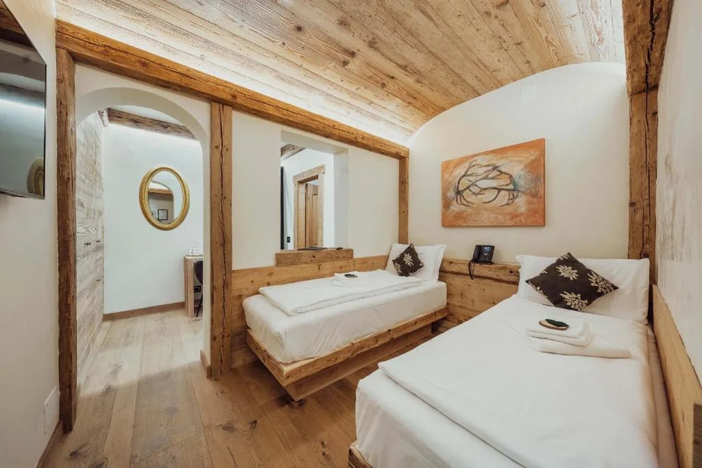 Camera Doppia con Letti Singoli — Hotel Ciasa Lorenzi