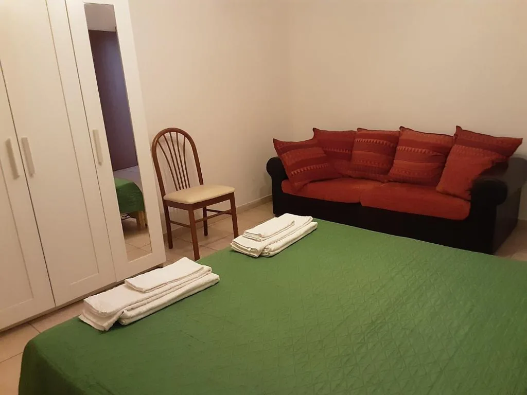 Twin Room — Locazione Menini – Camere zona stazione