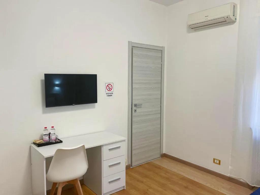 Camera Doppia con Letti Singoli — Nuovo Confortini Rooms SUNDAY