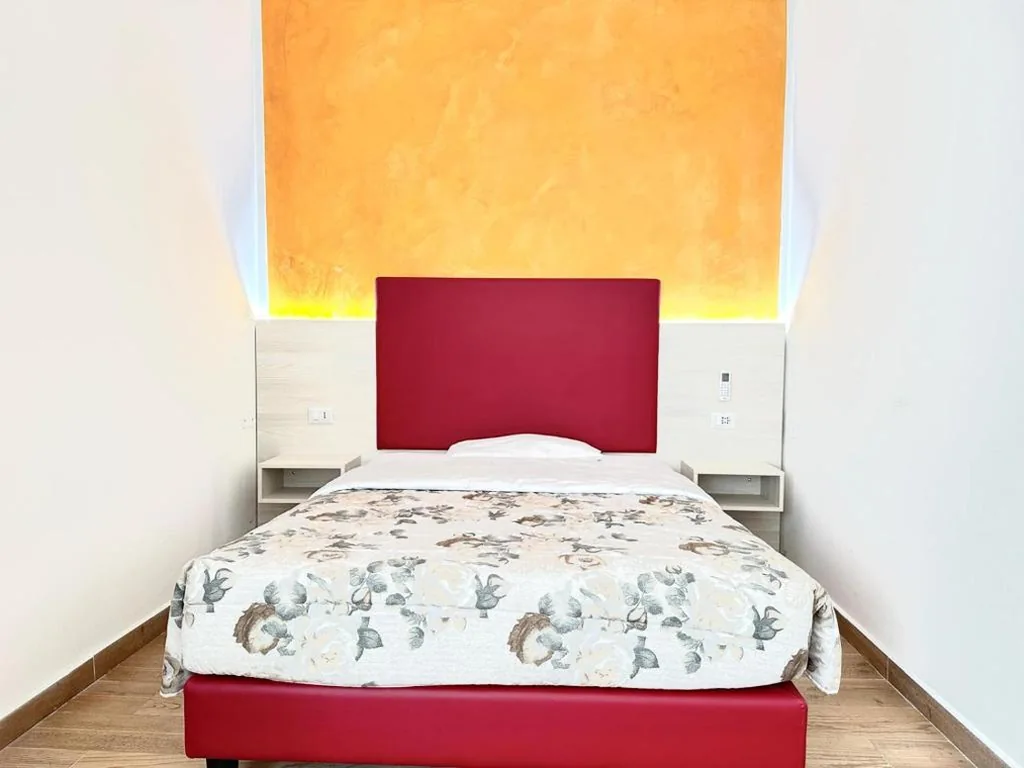 Spacious Twin Room — Vacation Venice Rooms
