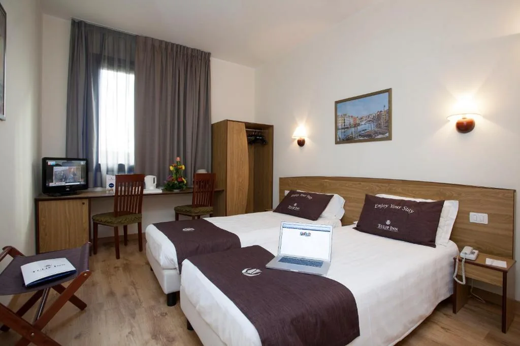 Camera Doppia con Letti Singoli — Tulip Inn Padova