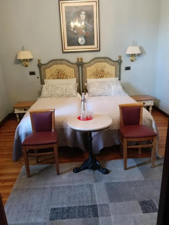 Economy Twin Room — Casa Degli Amici