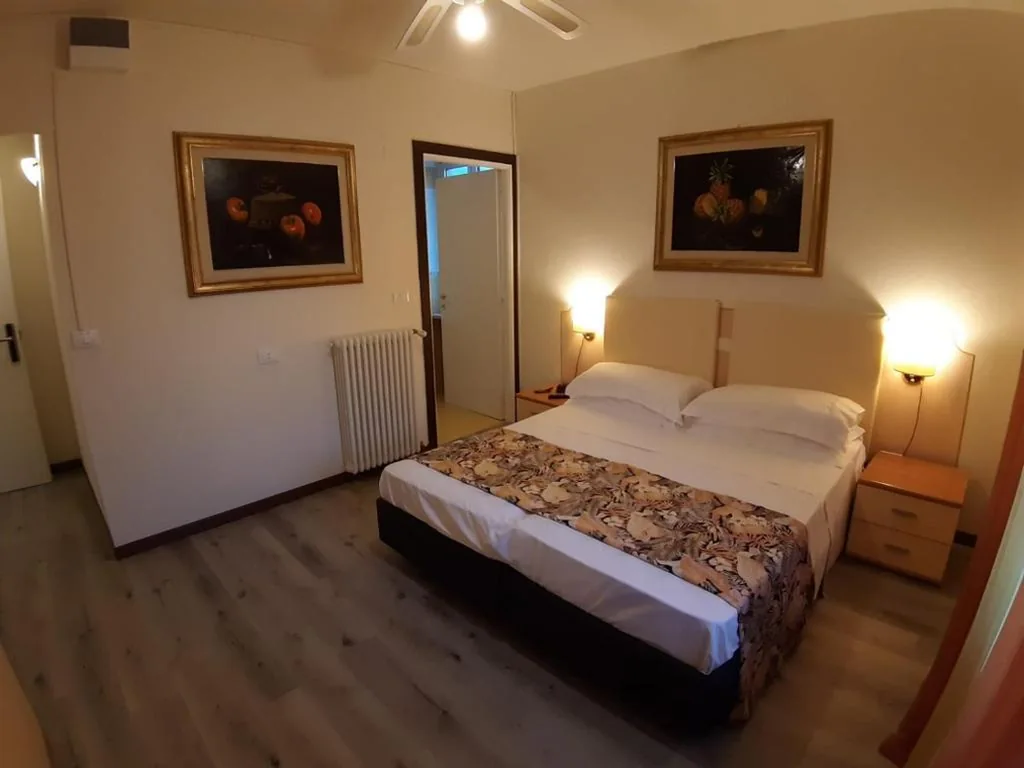 Camera Economy Doppia con Letti Singoli — Hotel San Marco