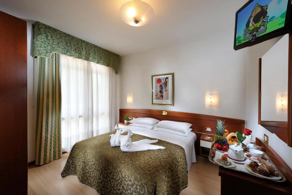 Economy Double or Twin Room — Hotel Eden
