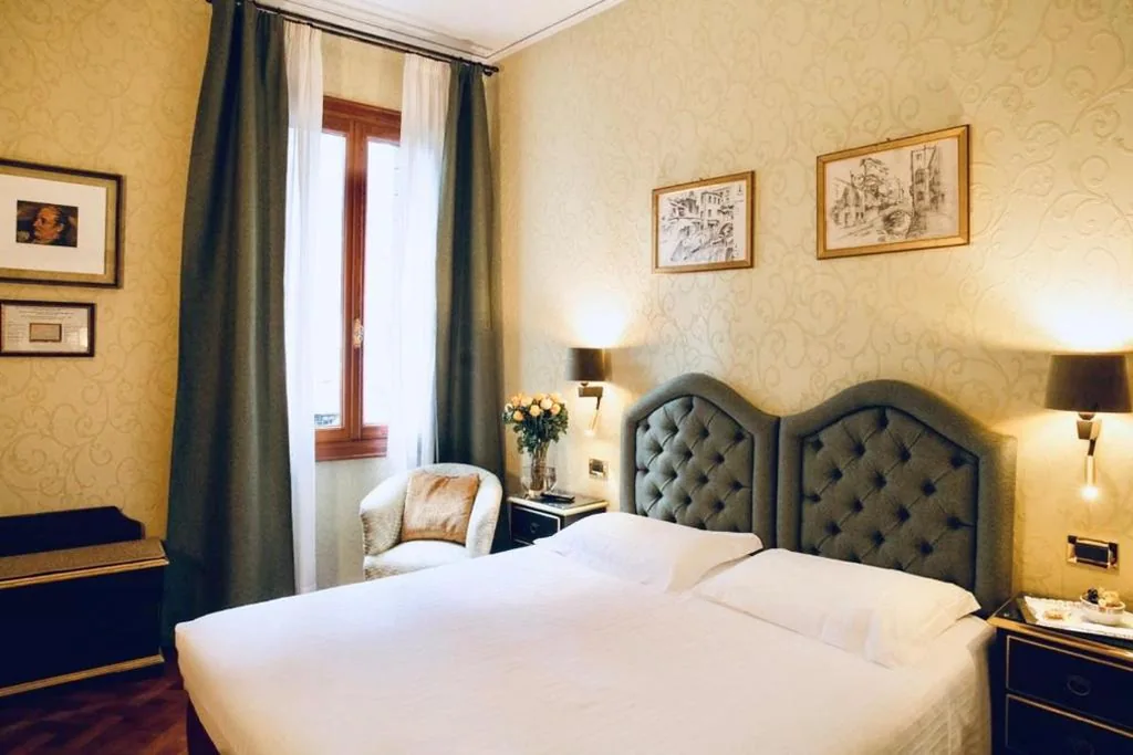 Economy Double or Twin Room — Pensione Accademia – Villa Maravege