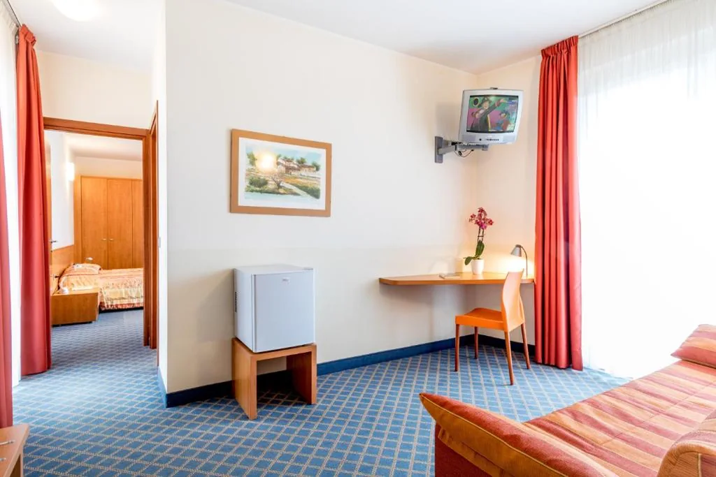 Family Room (2 Adults + 1 Child) — Hotel San Vito