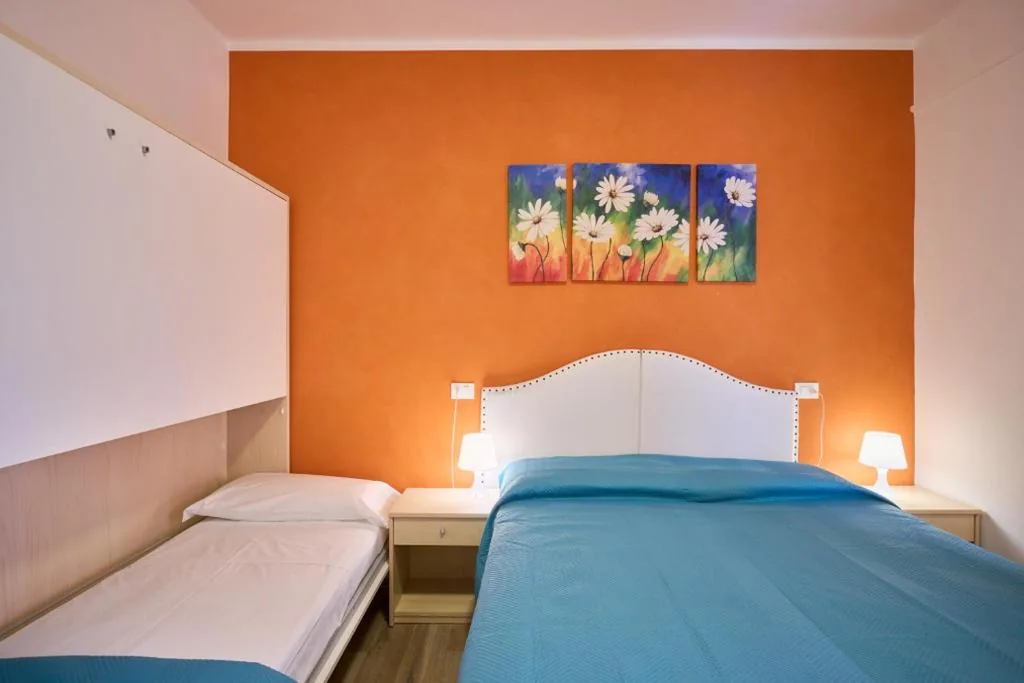 Camera Familiare (2 Adulti + 1 Bambino) — Hotel Villa Del Mar