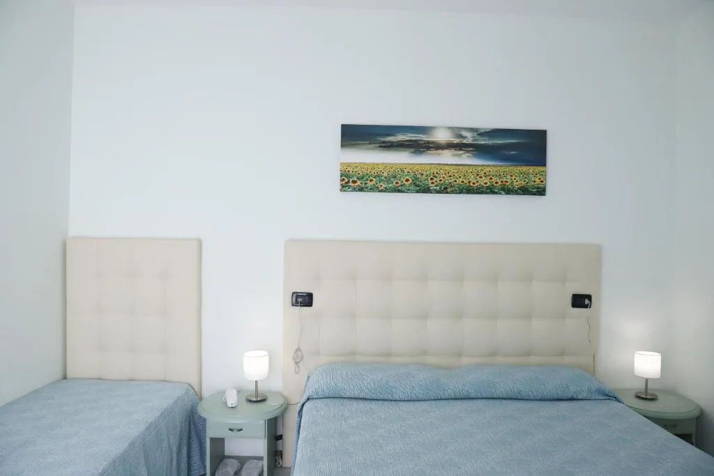Camera Familiare (2 Adulti + 2 Bambini di Età Inferiore a 11 Anni) — Hotel La Bussola