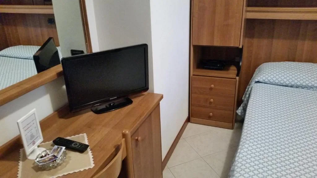 Camera Familiare (2 Adulti + 2 Bambini) — Hotel Acapulco & Apartments
