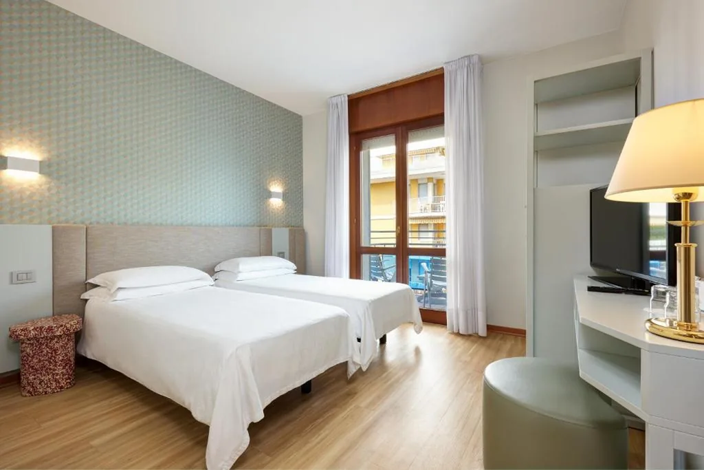 Camera Familiare (2 Adulti + 2 Bambini) — Hotel Croce Di Malta