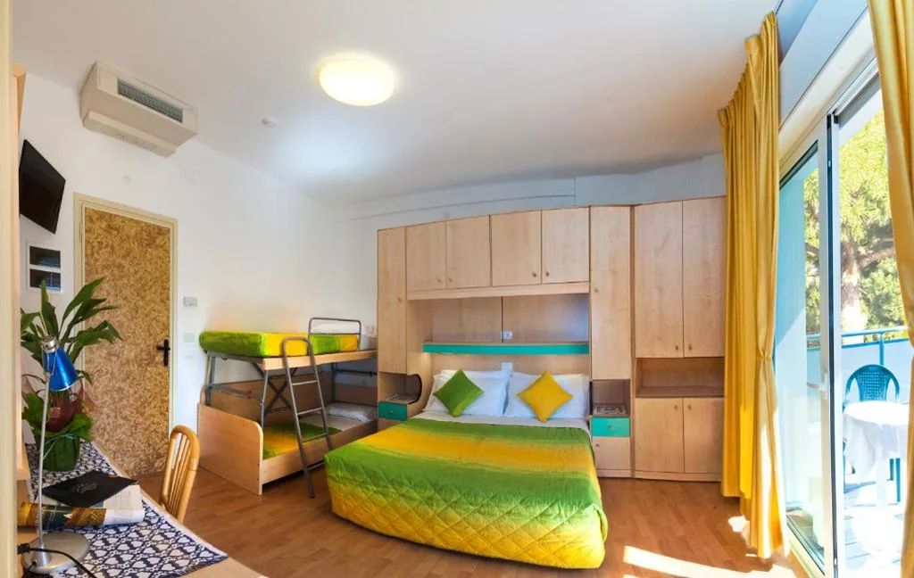 Family Room (2 Adults + 2 Children) — Hotel Gimm