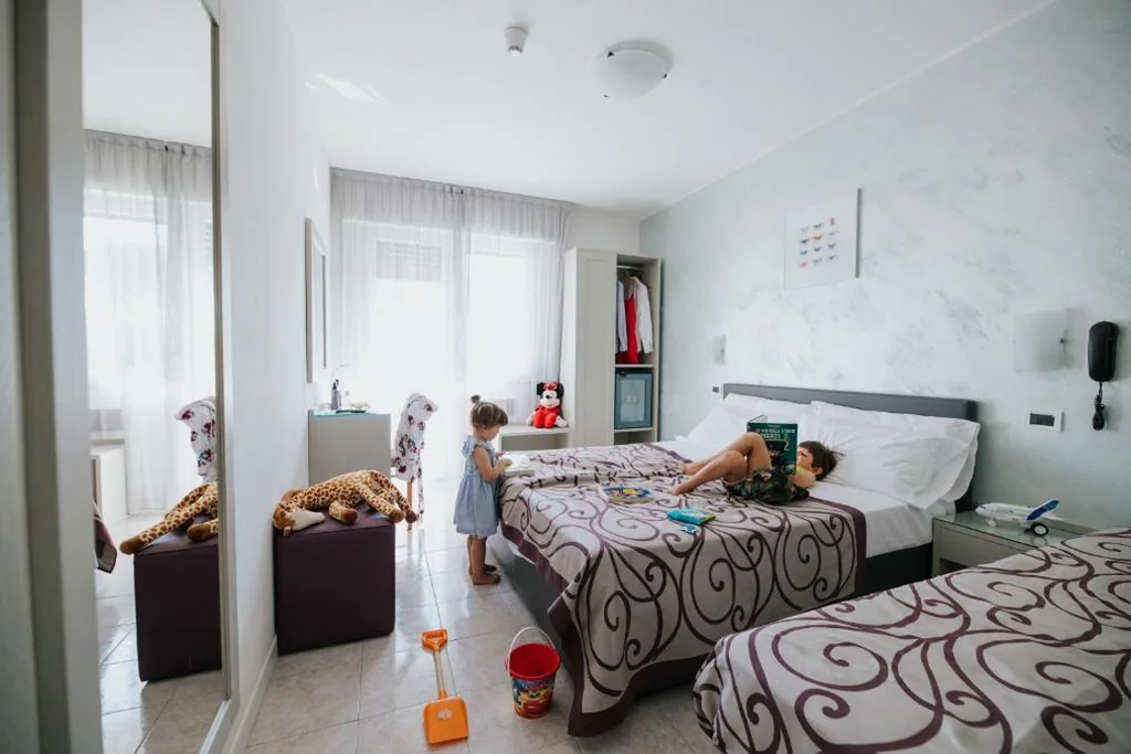 Camera Familiare (2 Adulti + 2 Bambini) — Hotel Gloria