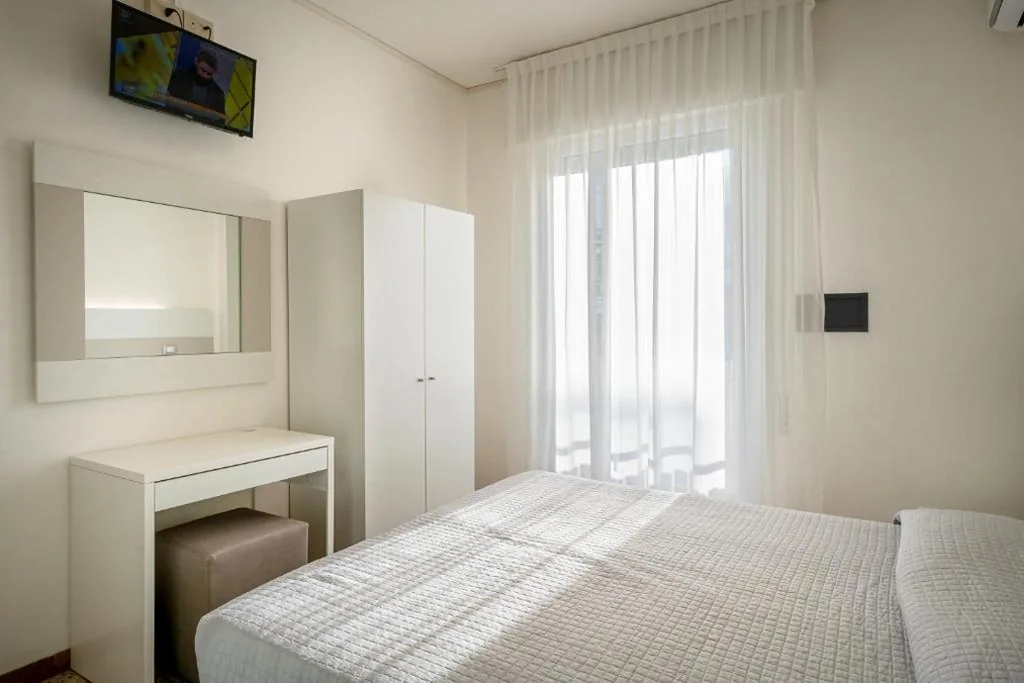 Camera Familiare (2 Adulti + 2 Bambini) — Hotel Portofino