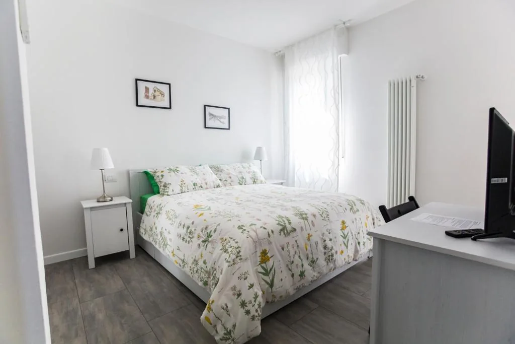Camera Familiare con Bagno Privato — B&B LA CORTE SANTA MARIA