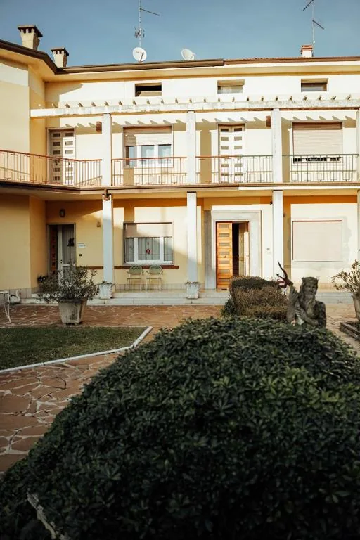 Camera Familiare con Bagno Privato — Giada Rooms appartments