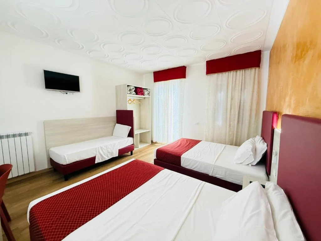 Family Room with Private Bathroom — Vacation Venice Rooms